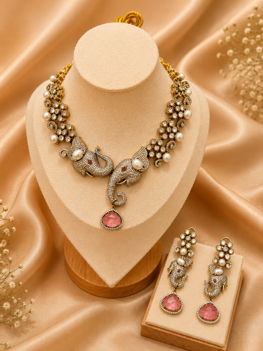 Vanya Elephant Necklace Set